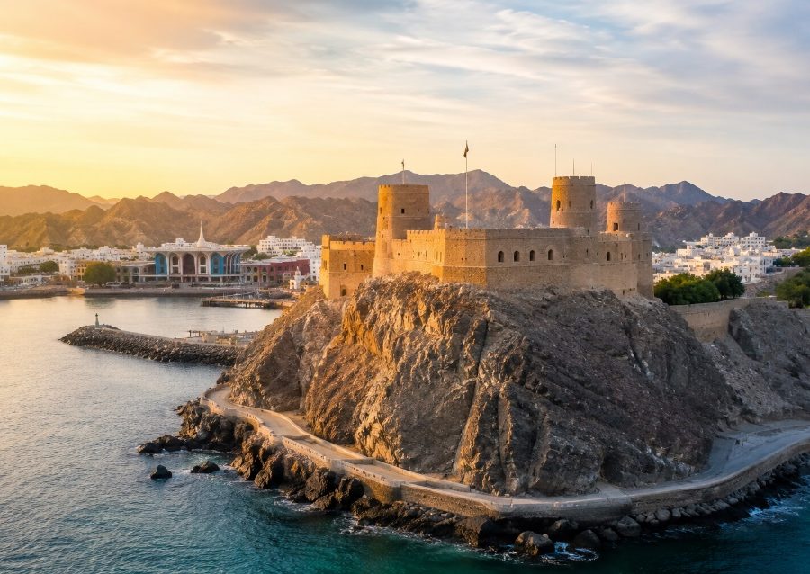 قلعة الميراني… الحارس الذي لم يغادر صخرة مسقط